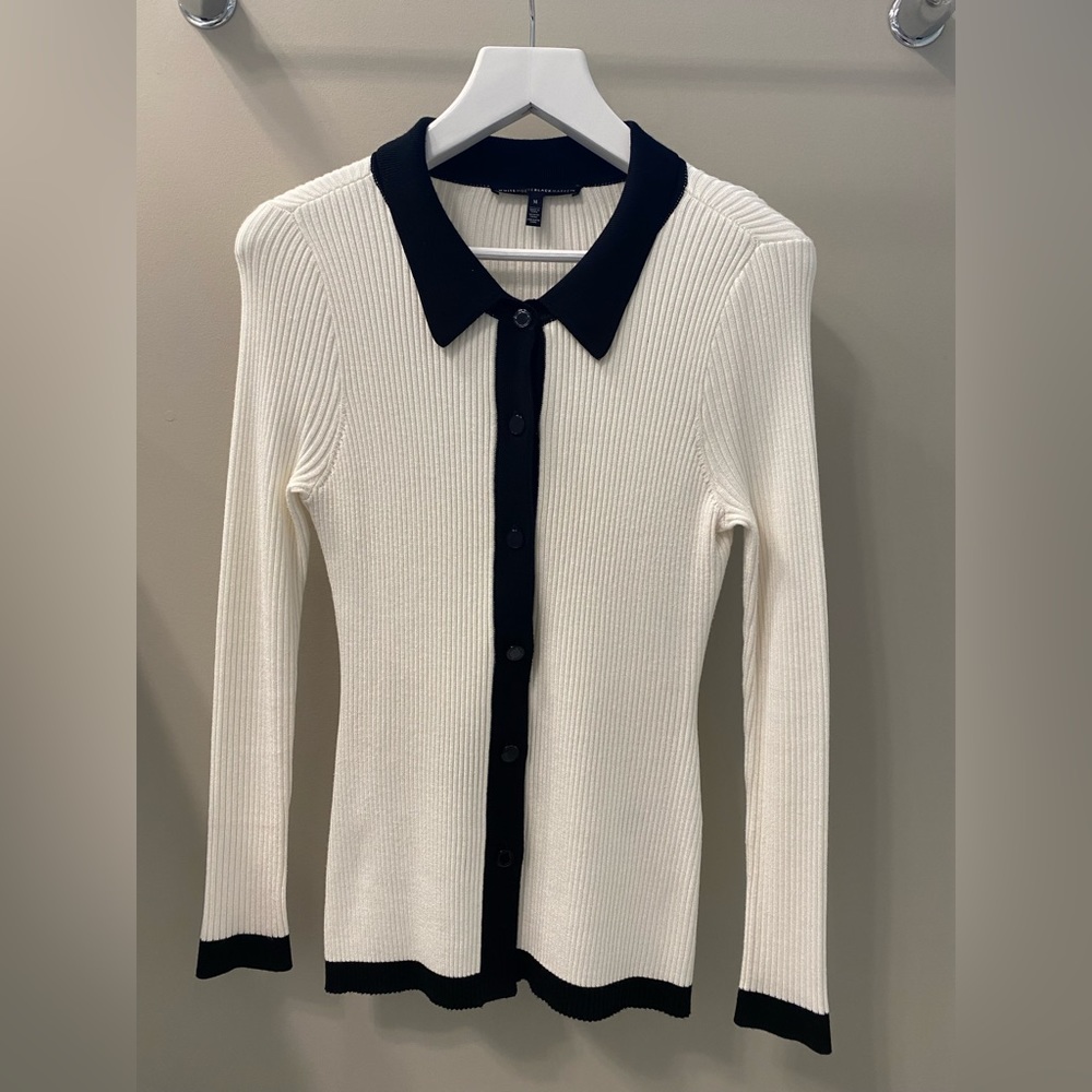 NWOT White House Black market ecru/black trimmed sweater cardigan. Size M